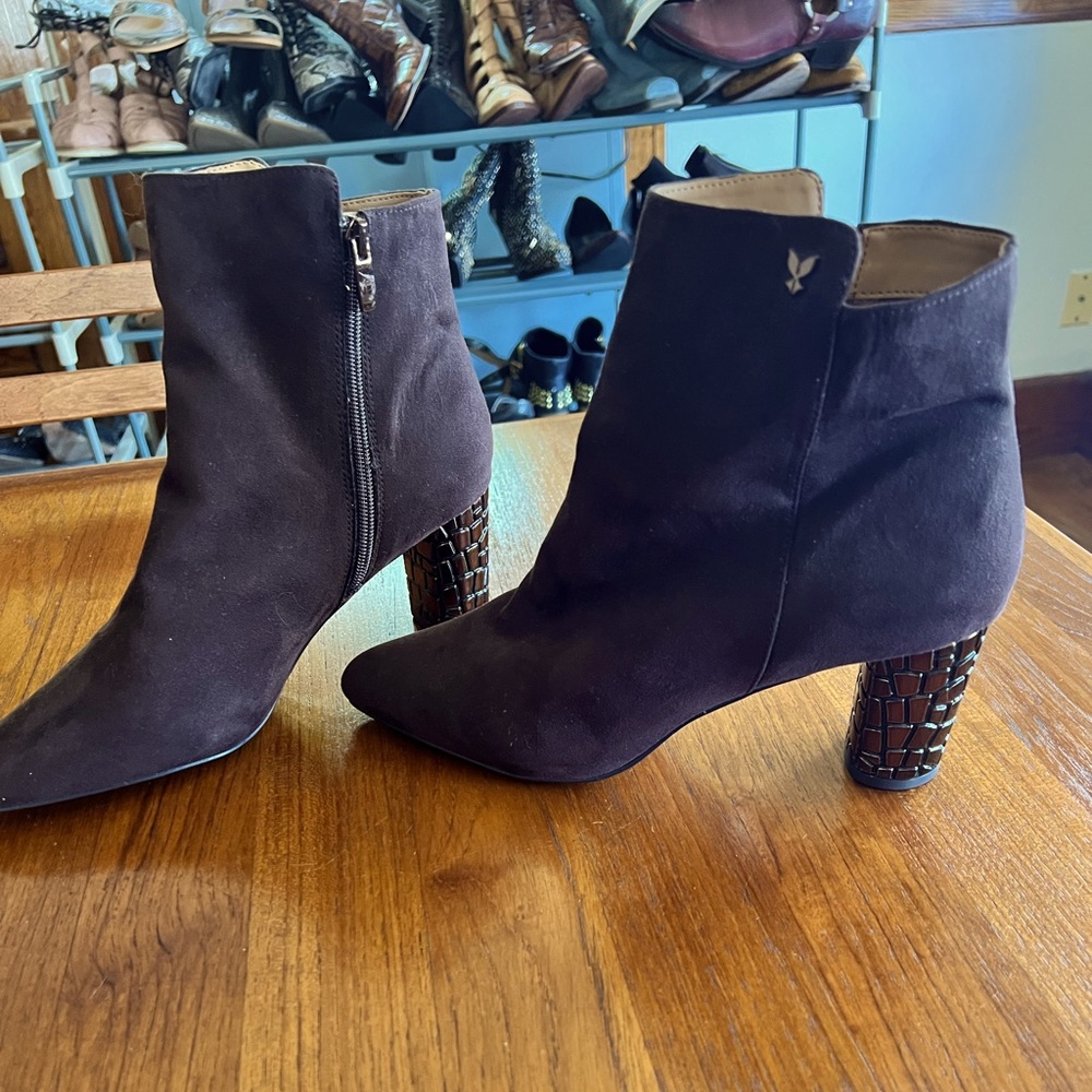 Brown Booties with Stunning Heel womens 9